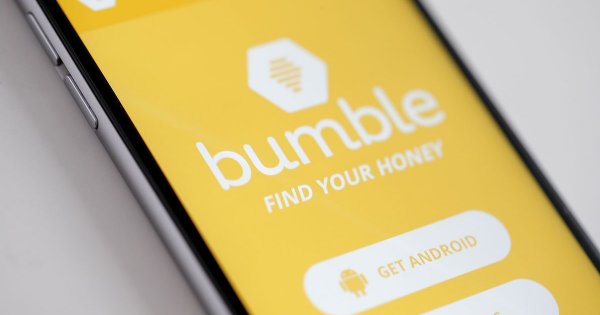 Bumble Starts Trading After Its $2.15 Billion IPO. Should You Buy?