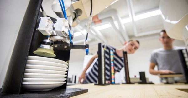 Zukunftskompetenzen auf dem Stundenplan: Vier Thurgauer Schulen testen Makerspace zum Experimentieren | St.Galler Tagblatt