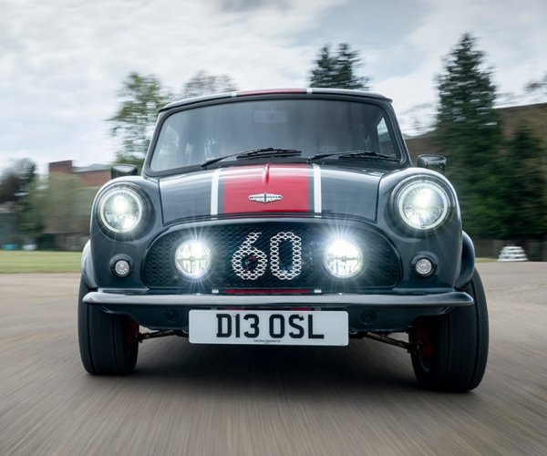 Does the David Brown Automotive Mini Oselli Edition feel like it's worth £100k?