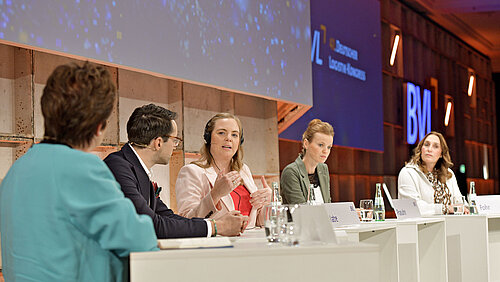 Fachkräftemangel: Generationen verbinden