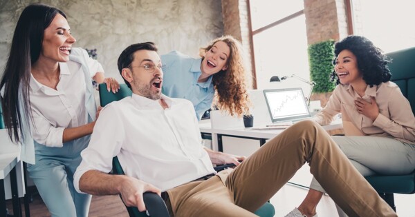 Wenn der Chef Spass verordnet: Unternehmen setzen auf Emotionsmanagement