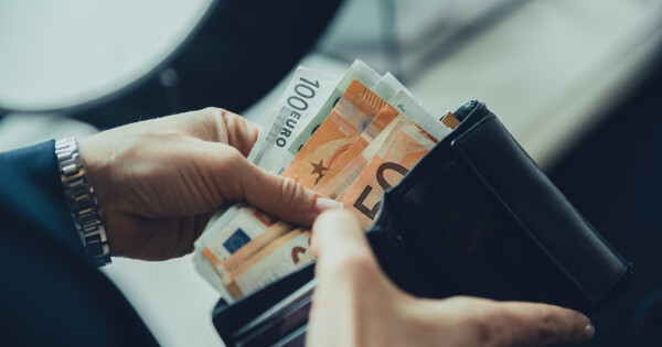 4,2 Millionen Stellenanzeigen analysiert: So oft verschweigen Firmen das Gehalt