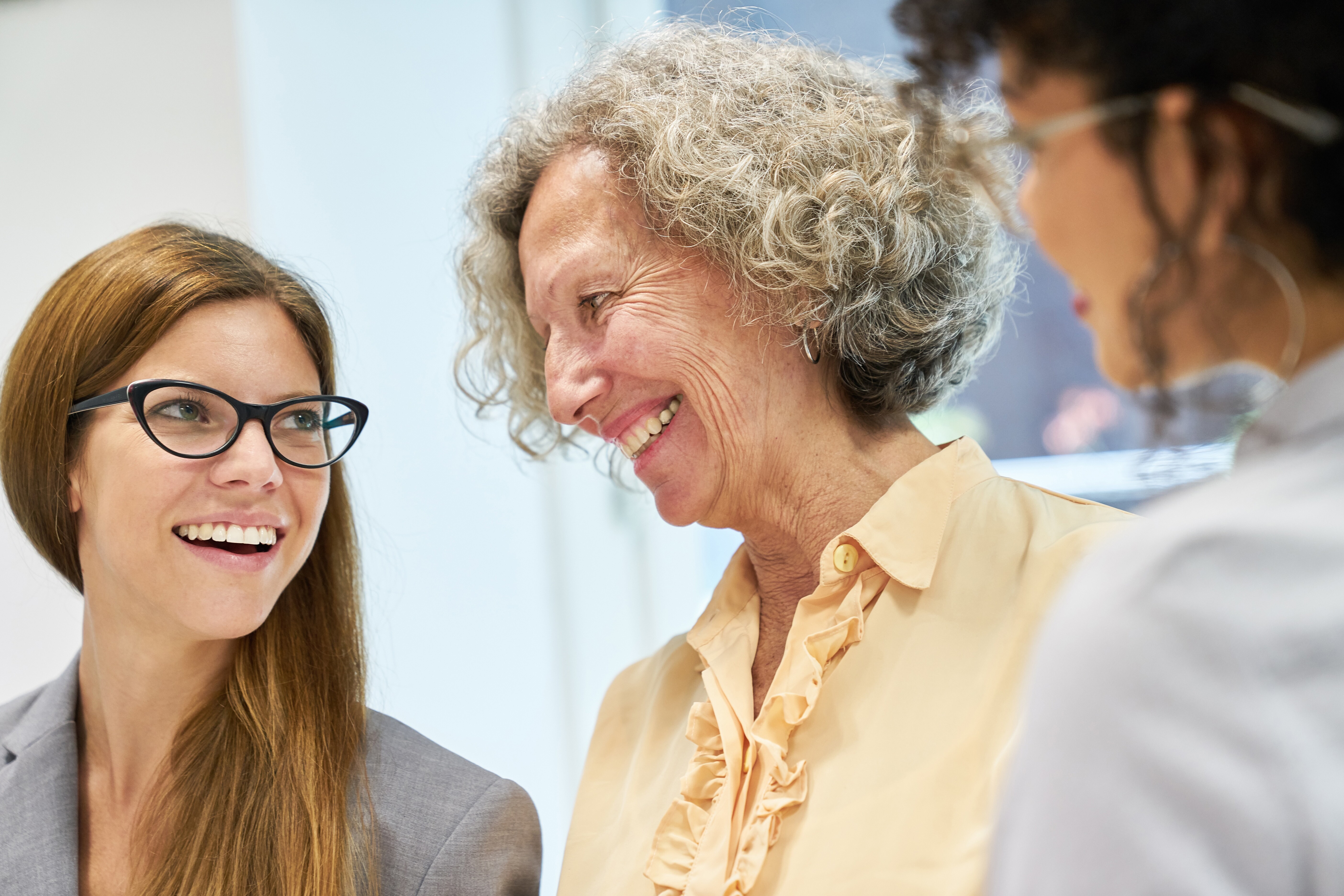 Generationenwechsel: Wie wertvolles Erfahrungswissen bleibt und aktiv genutzt werden kann