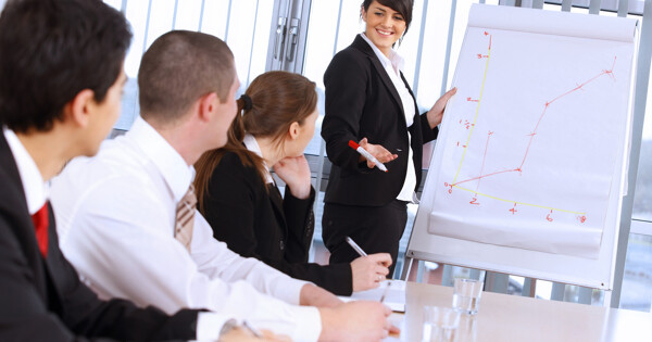 Why Most L&D Leaders Never Get Invited To The Real Meetings